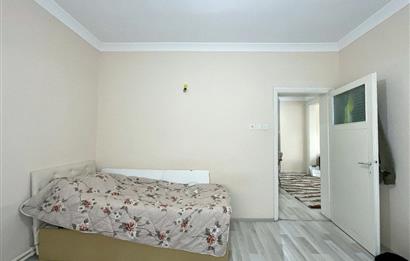 C21 LOCA'DAN ATATÜRK MAHALLESİ'NDE TADİLATLI 90m² 2+1 DAİRE