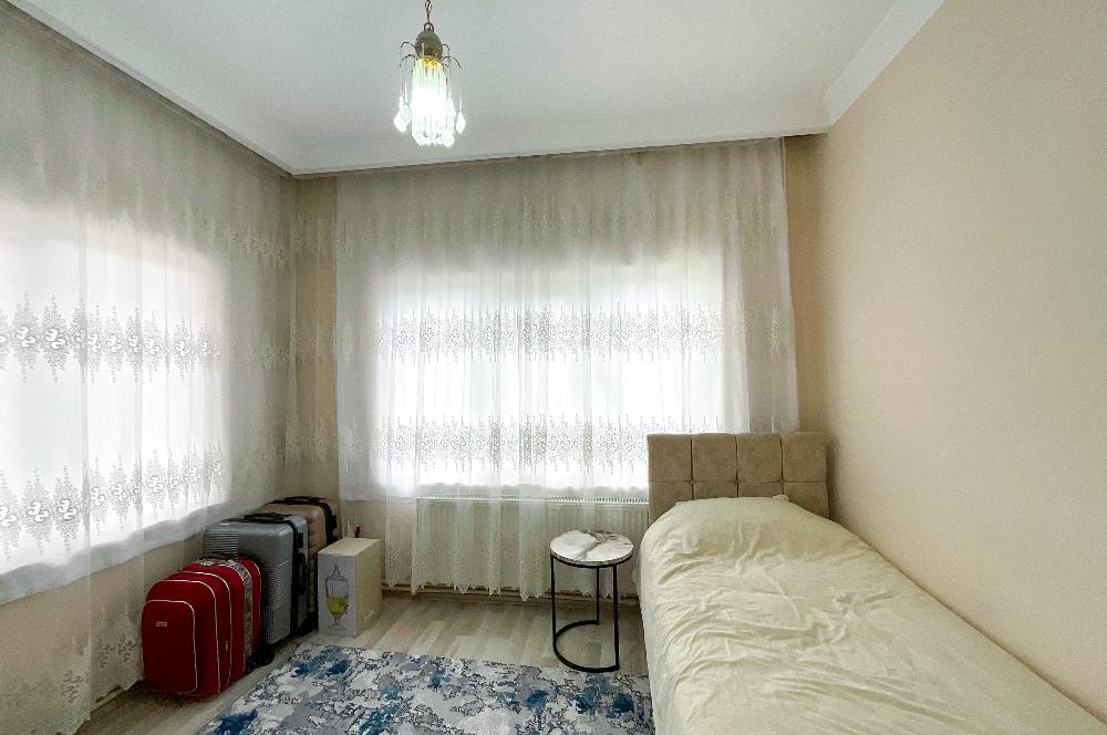 C21 LOCA'DAN ATATÜRK MAHALLESİ'NDE TADİLATLI 90m² 2+1 DAİRE