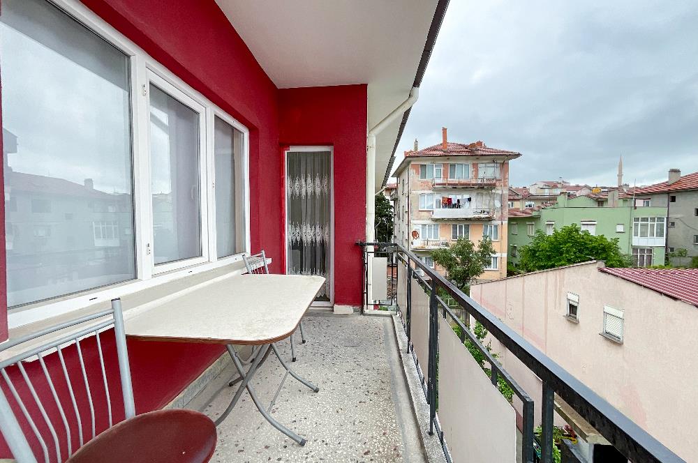 C21 LOCA'DAN ATATÜRK MAHALLESİ'NDE TADİLATLI 90m² 2+1 DAİRE
