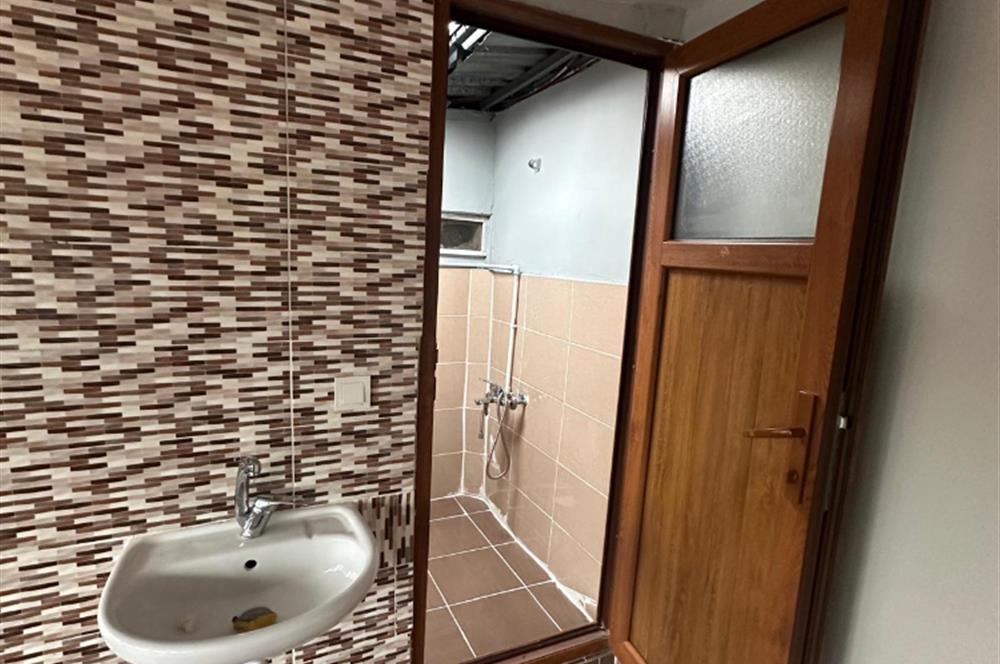 TARİHİ YARIMADA'DA YATIRIMLIK 4 KATLI BİNA KİRASI 27.000 TL