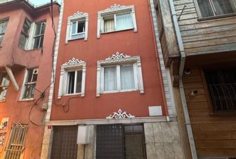 HALİÇ SAHİLE VE EMİNÖNÜ'NE YÜRÜME MESAFESİNDE SATILIK BİNA