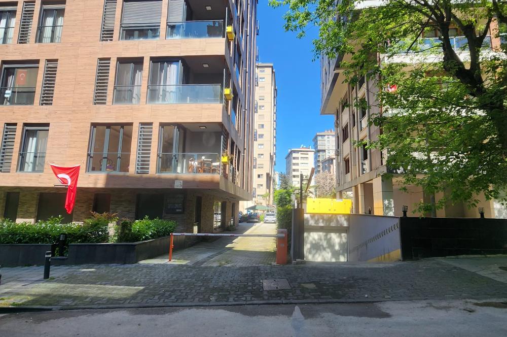 BAĞDAT CAD. 3.BİNA BOYNER'İN SOKAĞI BAHÇE KULLANIMLI