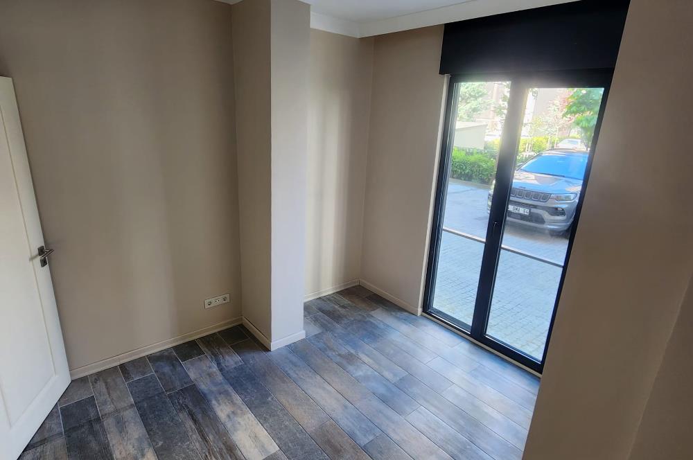 BAĞDAT CAD. 3.BİNA BOYNER'İN SOKAĞI BAHÇE KULLANIMLI