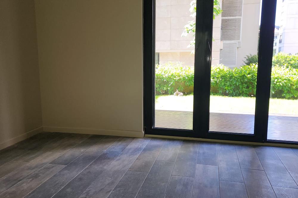 BAĞDAT CAD. 3.BİNA BOYNER'İN SOKAĞI BAHÇE KULLANIMLI