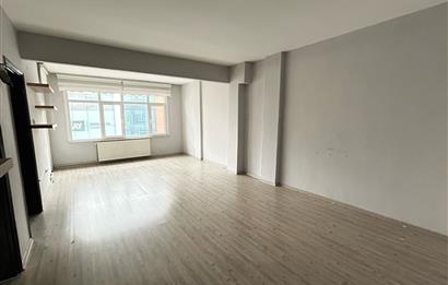 UMRANİYE SÜTÇÜ İMAM CD. ÜZERİNDE 2+1 120 M2 KİRALIK DAİRE