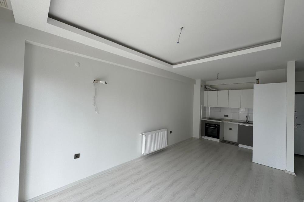 Balatçık' da Havuzlu Sitede Kiralık 1+1 Daire