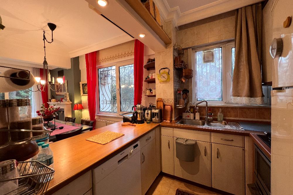 BÜYÜKADA'da 2+1 98 M2 Bahçe Katı Kiralık Daire