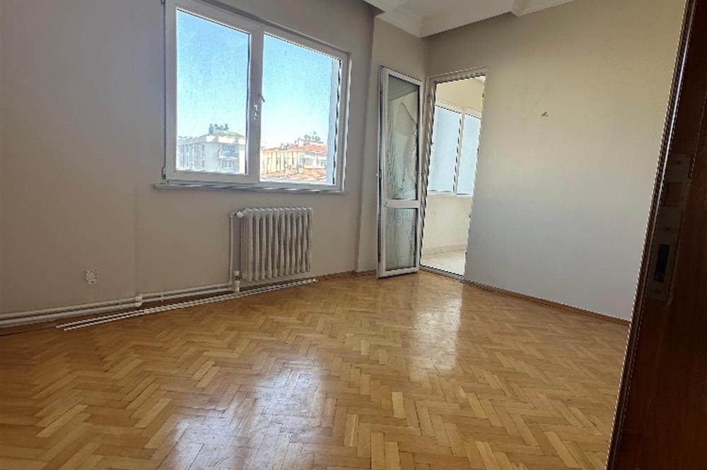 MALTEPE ORHANGAZİ CADDESİ BAKIMLI 3+1 KİRALIK DAİRE