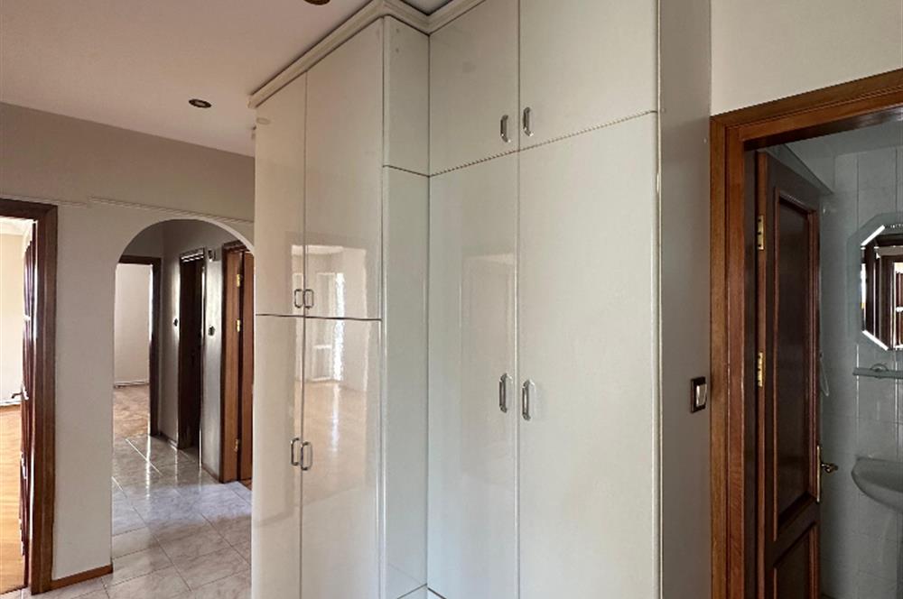 MALTEPE ORHANGAZİ CADDESİ BAKIMLI 3+1 KİRALIK DAİRE