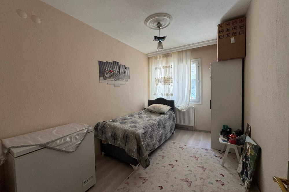 Bornova Pınarbaşı'nda Satılık 3+1 Daire