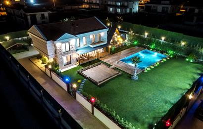 SİLİVRİ ORTAKÖY'DE 2300M2 ARSADA SATILIK 3 LÜKS VİLLA 1 BUNGALOV