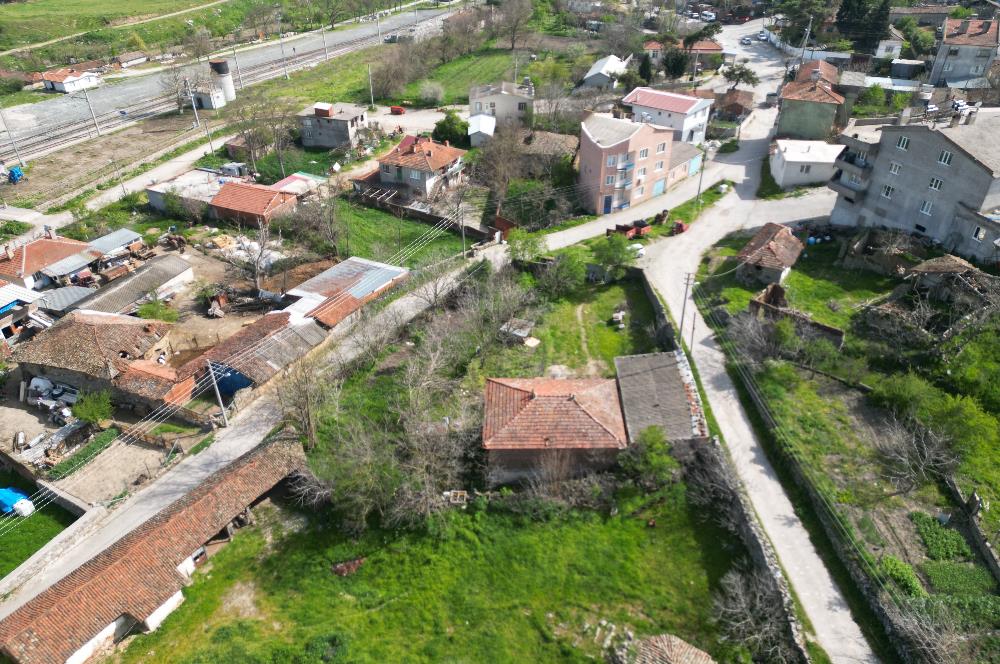 CENTURY21 BAL’DAN  YENİKÖY SATILIK KÖY EVİ VE ARSA
