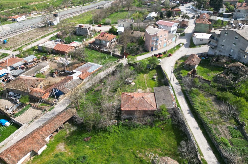 CENTURY21 BAL’DAN  YENİKÖY SATILIK KÖY EVİ VE ARSA