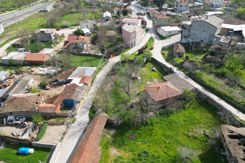 CENTURY21 BAL’DAN  YENİKÖY SATILIK KÖY EVİ VE ARSA