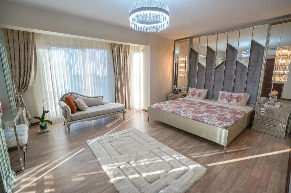 SİLİVRİ ORTAKÖY'DE 2300M2 ARSADA SATILIK 3 LÜKS VİLLA 1 BUNGALOV