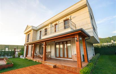 SİLİVRİ ORTAKÖY'DE 2300M2 ARSADA SATILIK 3 LÜKS VİLLA 1 BUNGALOV