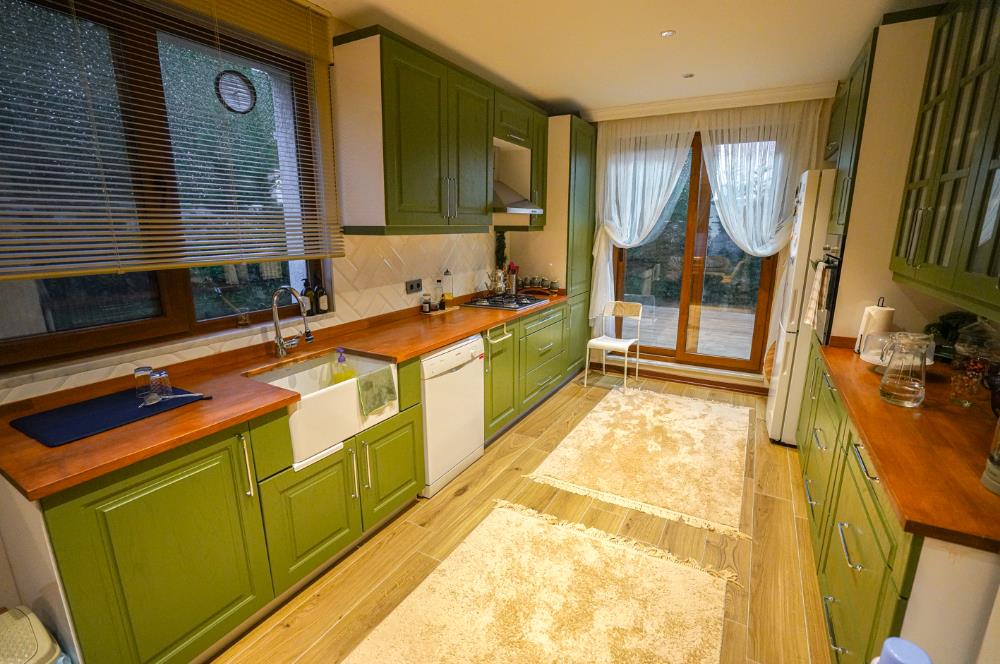 SİLİVRİ ORTAKÖY'DE 2300M2 ARSADA SATILIK 3 LÜKS VİLLA 1 BUNGALOV