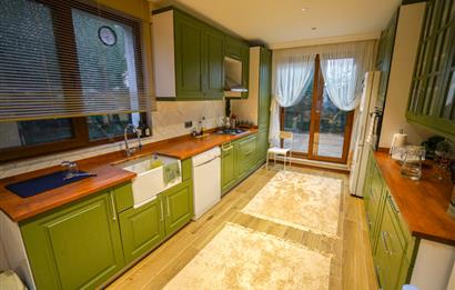 SİLİVRİ ORTAKÖY'DE 2300M2 ARSADA SATILIK 3 LÜKS VİLLA 1 BUNGALOV