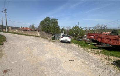 CENTURY21 BAL’DAN  YENİKÖY SATILIK KÖY EVİ VE ARSA
