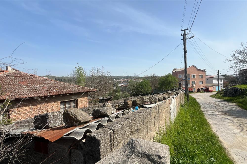CENTURY21 BAL’DAN  YENİKÖY SATILIK KÖY EVİ VE ARSA