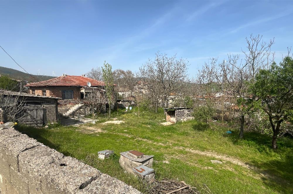 CENTURY21 BAL’DAN  YENİKÖY SATILIK KÖY EVİ VE ARSA