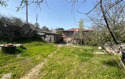 CENTURY21 BAL’DAN  YENİKÖY SATILIK KÖY EVİ VE ARSA