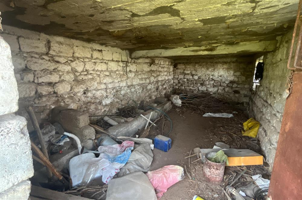 CENTURY21 BAL’DAN  YENİKÖY SATILIK KÖY EVİ VE ARSA