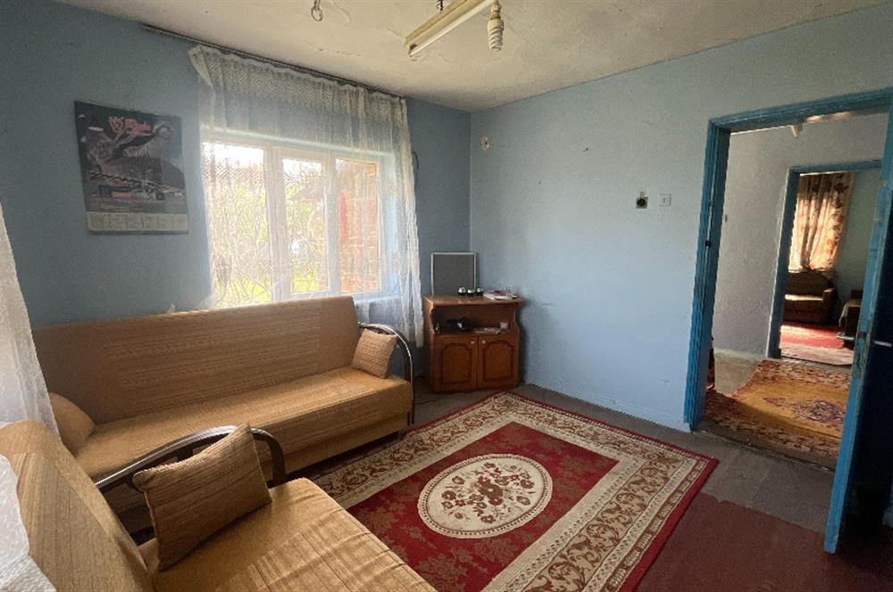 CENTURY21 BAL’DAN  YENİKÖY SATILIK KÖY EVİ VE ARSA