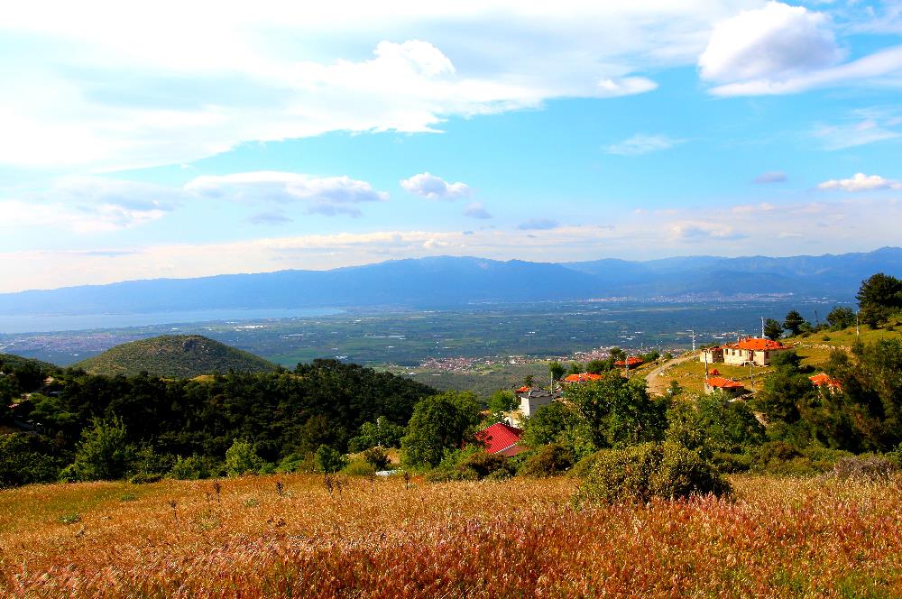 Burhaniye Çallı Mahallesinde Full Deniz ve Körfez Manzaralı Bahçe