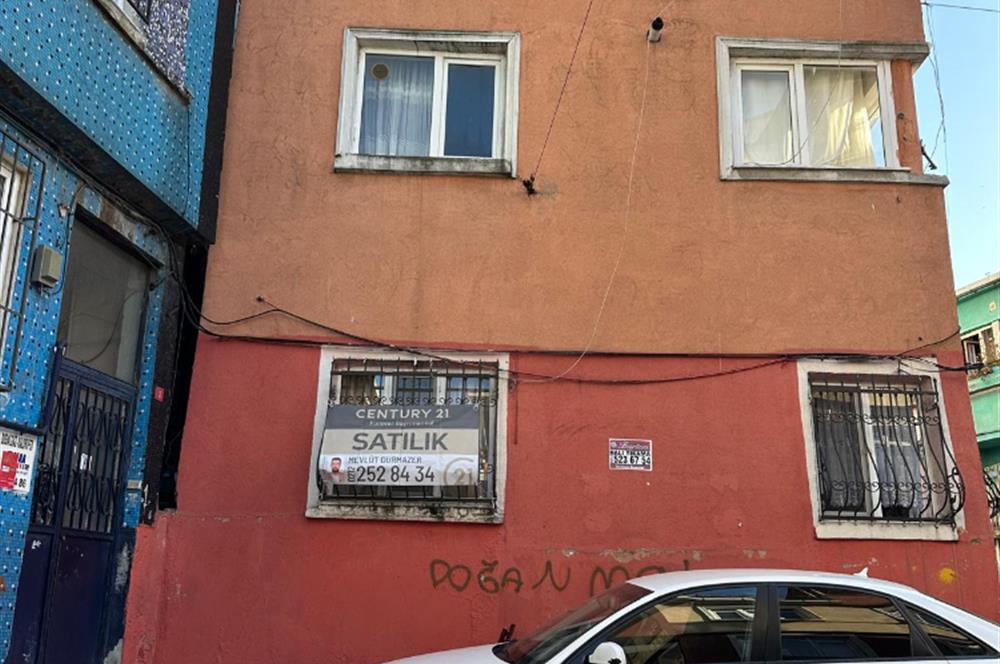 EMİNÖNÜNE,HALİÇ SAHİLE VE ÜNİVERSİTELERE ÇOK YAKIN SATILIK BİNA