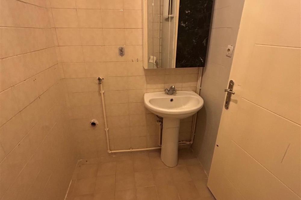ÜSKÜDAR BAĞLARBAŞI SOYAK EVLERİNDE 1+1 SATILIK DAİRE
