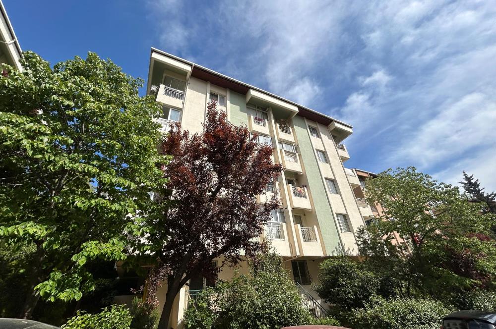 ÜSKÜDAR BAĞLARBAŞI SOYAK EVLERİNDE 1+1 SATILIK DAİRE