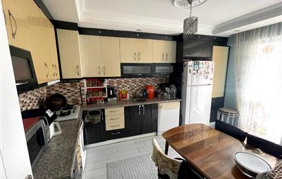 İSTİKLAL MAHALLESİ'NDE SATILIK TEK DAİRE FİYATINA İKİ DAİRE