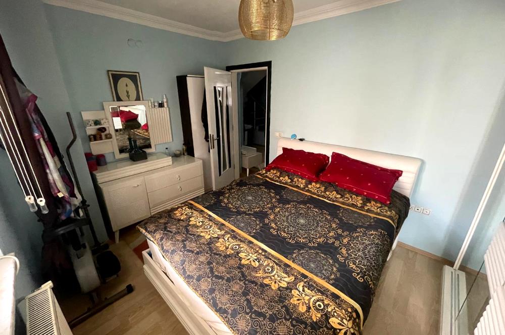 İSTİKLAL MAHALLESİ'NDE SATILIK TEK DAİRE FİYATINA İKİ DAİRE