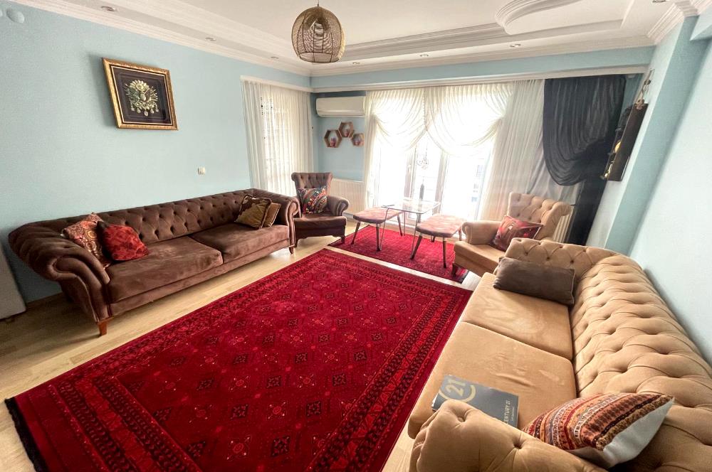 İSTİKLAL MAHALLESİ'NDE SATILIK TEK DAİRE FİYATINA İKİ DAİRE