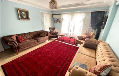 İSTİKLAL MAHALLESİ'NDE SATILIK TEK DAİRE FİYATINA İKİ DAİRE