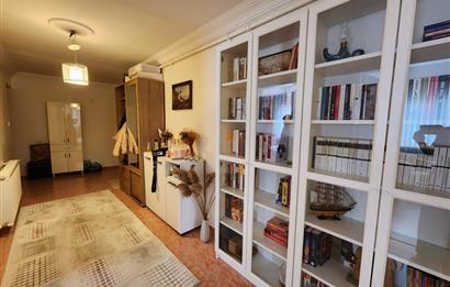 Bahçeköy Merkezde 3+1 Satılık Bakımlı Daire