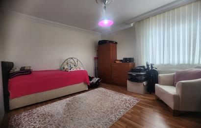 Bahçeköy Merkezde 3+1 Satılık Bakımlı Daire