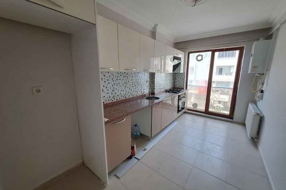 KÖRFEZ YARIMCA ATALAR MAH. CADDE ÜSTÜ SATILIK ARAKAT 3+1 DAİRE