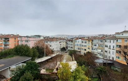 Üsküdar'da Merkezi Konumda, Cadde Üstü , Krediye Uygun Satılık!