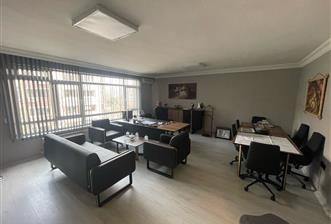 KIZILAY YEŞİLIRMAK SOKAKTA 2+1 ve SEKRETERYALI KİRALIK OFİS