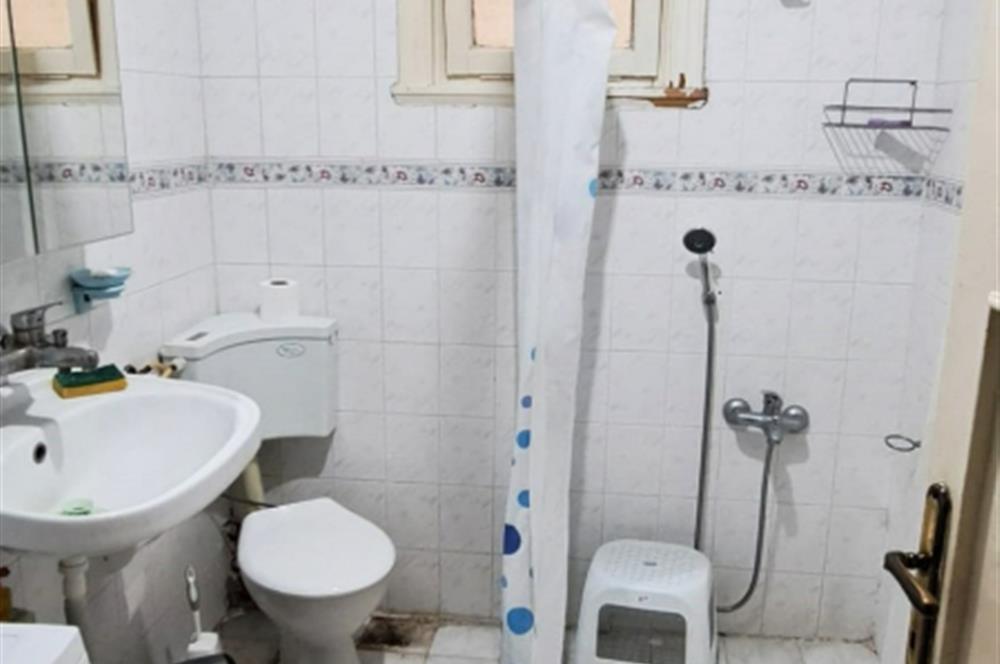 Üsküdar'da Merkezi Konumda, Cadde Üstü , Krediye Uygun Satılık!
