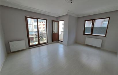KÖRFEZ YARIMCA ATALAR MAH. CADDE ÜSTÜ SATILIK ARAKAT 3+1 DAİRE