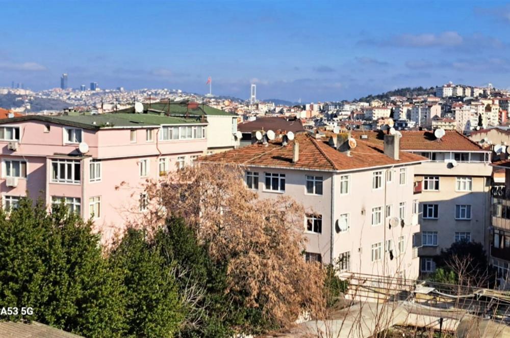 Üsküdar'da Merkezi Konumda, Cadde Üstü , Krediye Uygun Satılık!