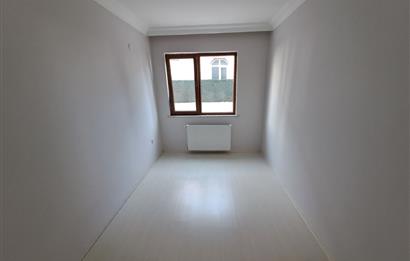KÖRFEZ YARIMCA ATALAR MAH. CADDE ÜSTÜ SATILIK ARAKAT 3+1 DAİRE