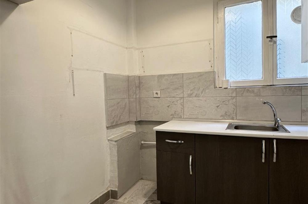 KURTULUŞ DERİCİLER SOKAKTA 2,5+1 KİRALIK DAİRE