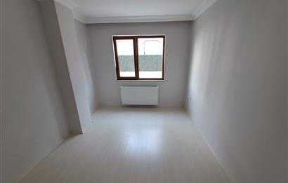 KÖRFEZ YARIMCA ATALAR MAH. CADDE ÜSTÜ SATILIK ARAKAT 3+1 DAİRE