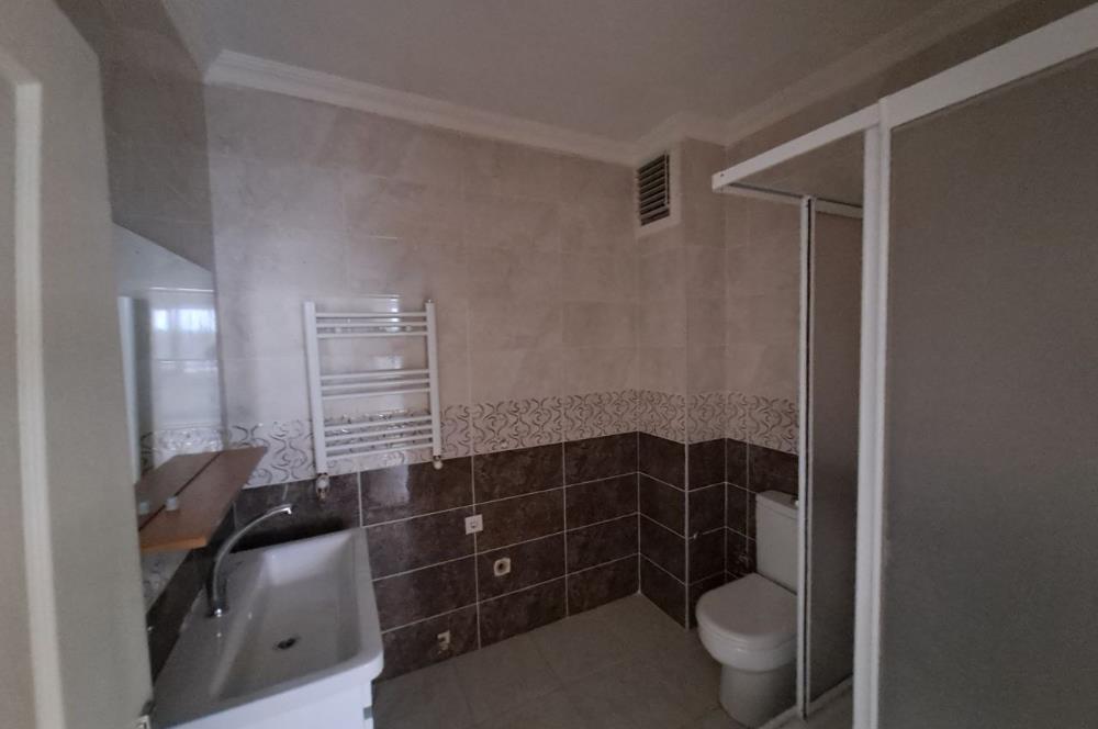 KÖRFEZ YARIMCA ATALAR MAH. CADDE ÜSTÜ SATILIK ARAKAT 3+1 DAİRE