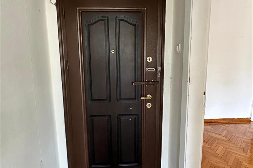 KURTULUŞ DERİCİLER SOKAKTA 2,5+1 KİRALIK DAİRE