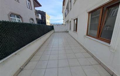 KÖRFEZ YARIMCA ATALAR MAH. CADDE ÜSTÜ SATILIK ARAKAT 3+1 DAİRE
